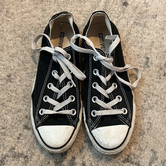 Converse Chuck Taylor All-Star Lo Classic Black Sneakers - Picture 1 of 7